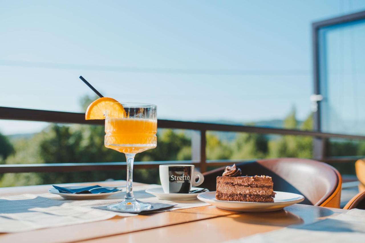 Hotel Degenija Selište Drežničko Eksteriør bilde